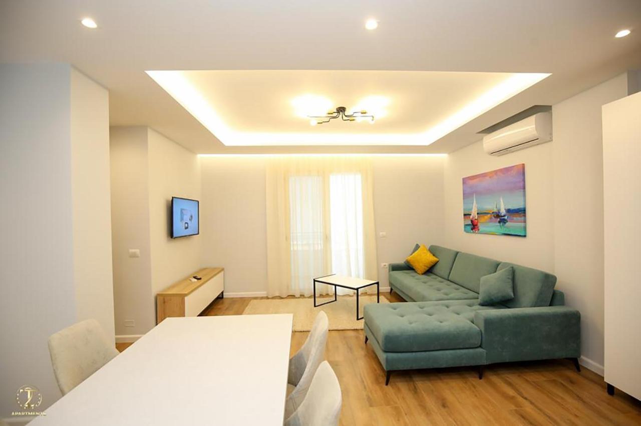 T2 City Apartments Влёра Экстерьер фото